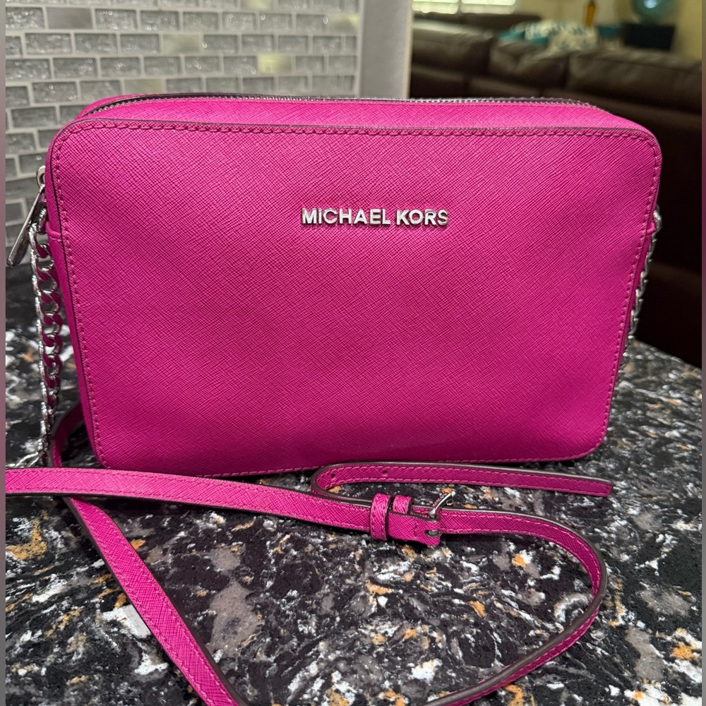 Michael Kors Jet Set Pink Crossbody Bag